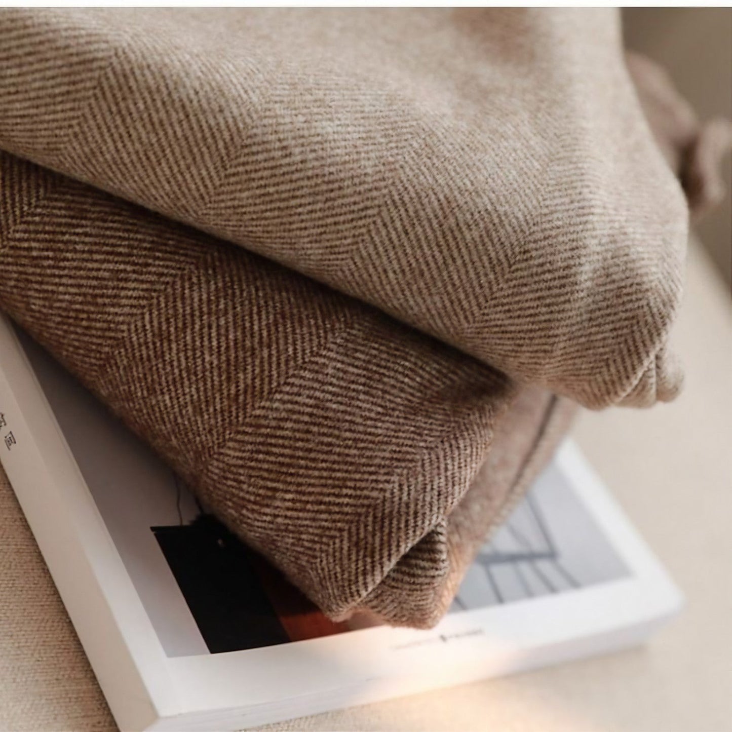 HUGO - PANTALONES DE CORTE ELEGANTE